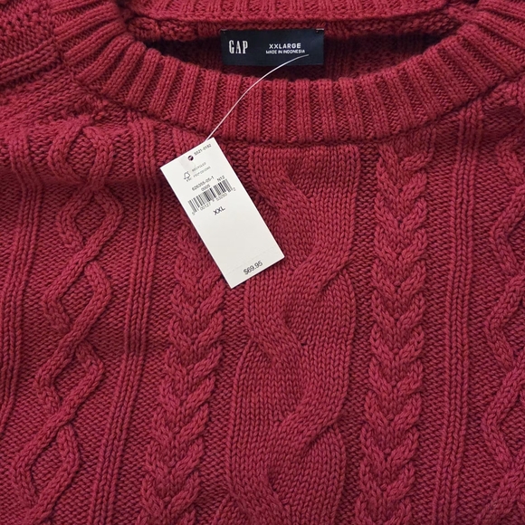 GAP Rich Red Cable Knit Sweater - Picture 2 of 3